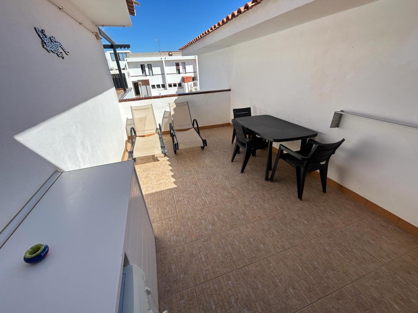 Lovely Newly Refurbished 1 Bedroom Flat Minutes From Sandy Beach,Private Terrace Caleta de Fuste Exterior foto